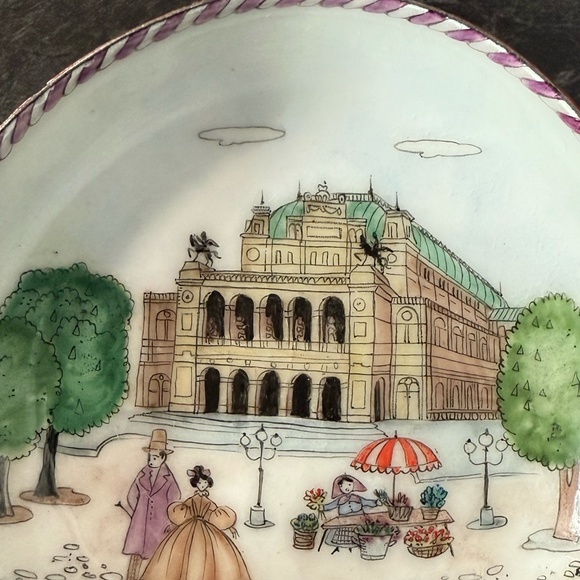 Small Decorative Bowl - Picture 2 of 10